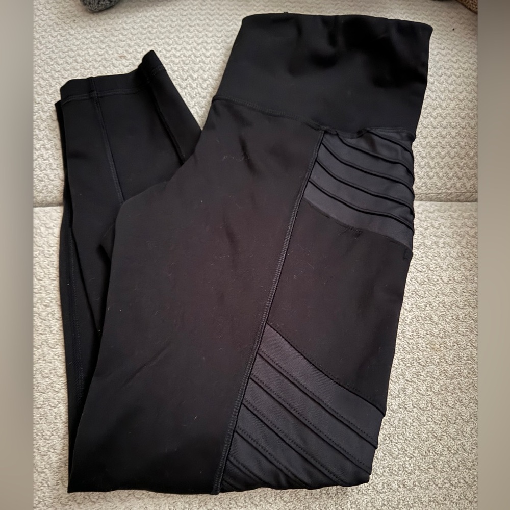 Ladies old navy active leggings size L